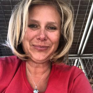 Meet your Posher, Nelli